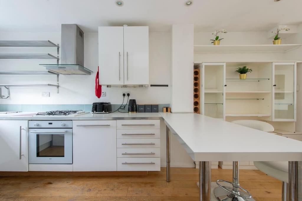 Lovely 2-Bed 15 Minutes To Central Londres Exterior foto