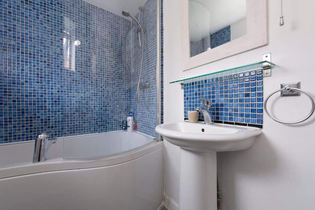 Lovely 2-Bed 15 Minutes To Central Londres Exterior foto